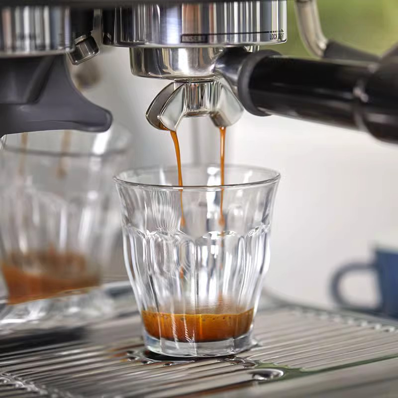ใหม่เครื่องชงกาแฟเอสเพรสโซ่เบร - Breville Espresso Bes870 บทวิจารณ์และราคา